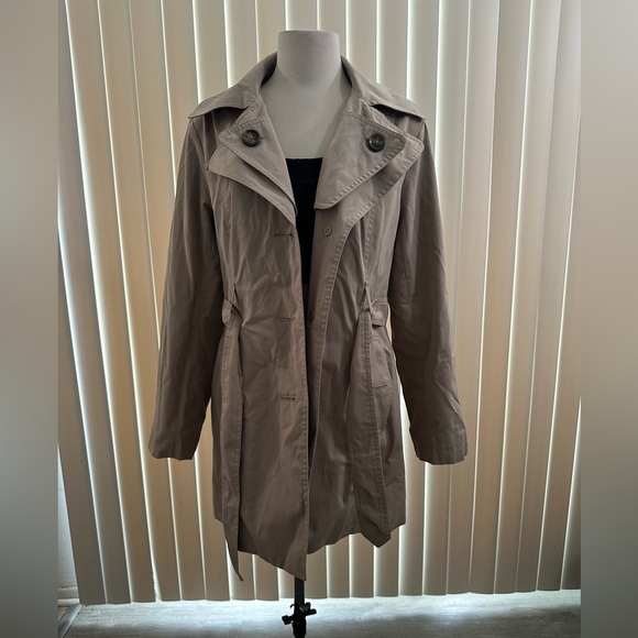 London Fog Women's Taupe Trench Coat Sz S petite glamorous timeless preppy - Picture 6 of 6